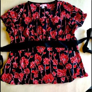 Koi scrub top. Light weight and gently used.